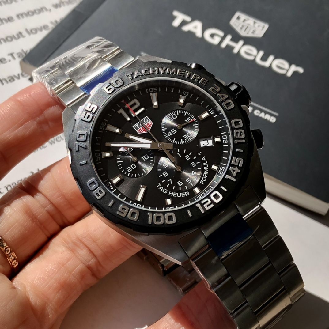 TAG Heuer F1 Replica Horloge Heren - AAA+ Kwaliteit Met Zwitsers Uurwerk 1121886656 - front view | Tag Heuer